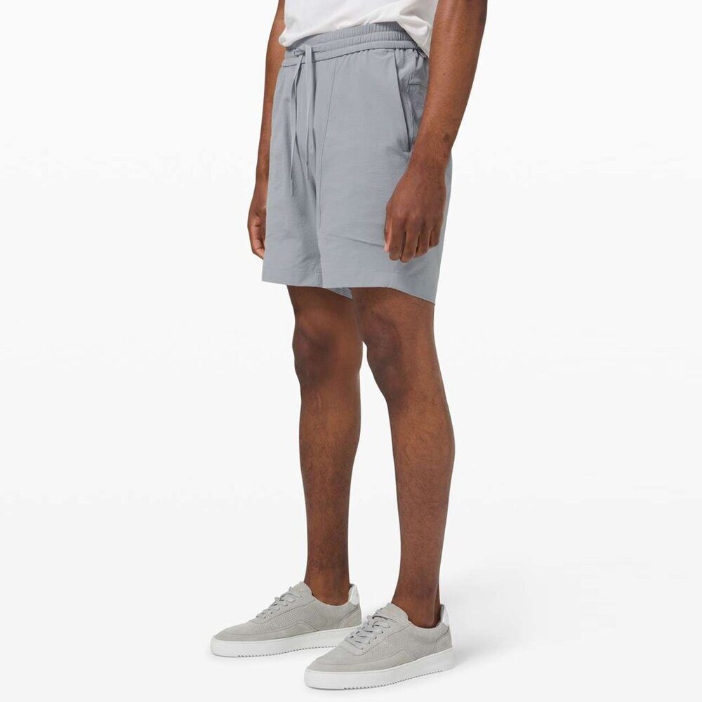 LULULEMON‎ Bowline Short 8" *Ripstop Rhino Grey Small Size